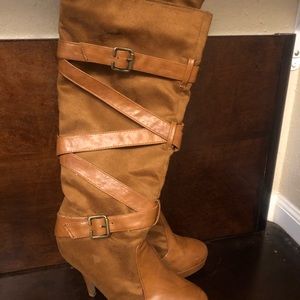 Heeled Boots with lining